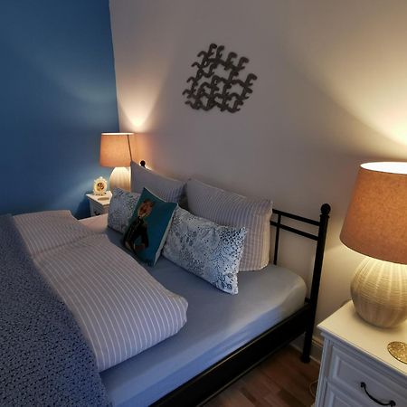 Bed&Breakfast Wagner "Im Alten Pfarrhaus" Neuruppin Luaran gambar